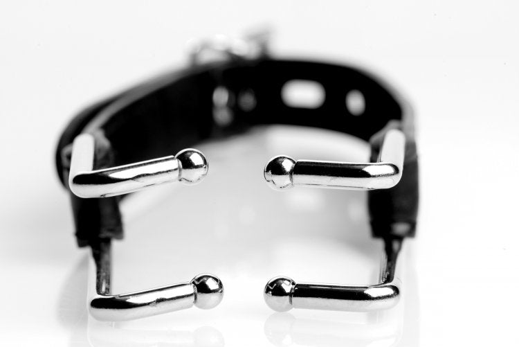 STRICT MOUTH SPREADER