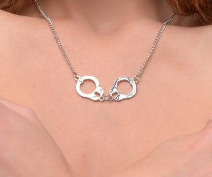 MASTER SERIES CUFF HER HANDCUFF NECKLACE
